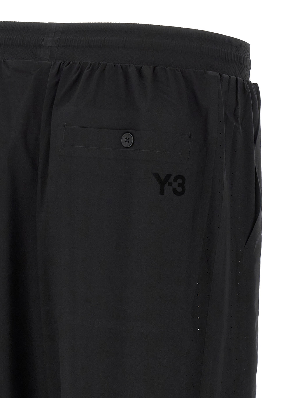 Y-3 šortai