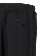 Y-3 šortai