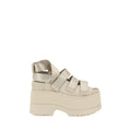 UGG sandalai