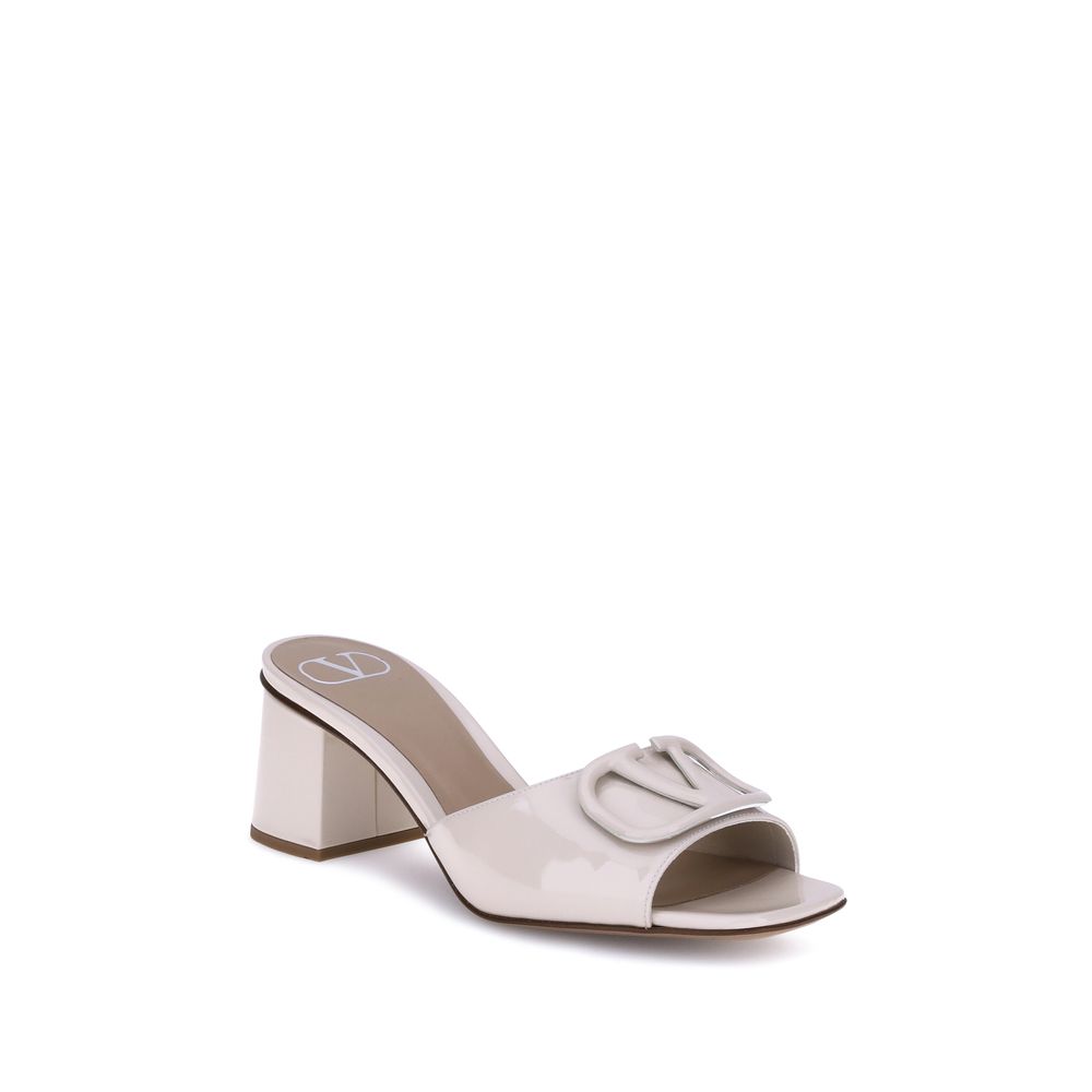 VALENTINO GARAVANI sandalai