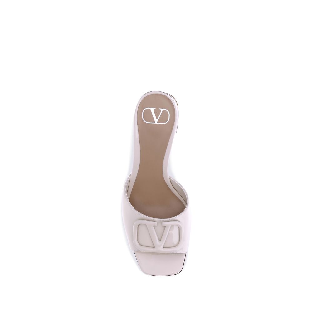 VALENTINO GARAVANI sandalai
