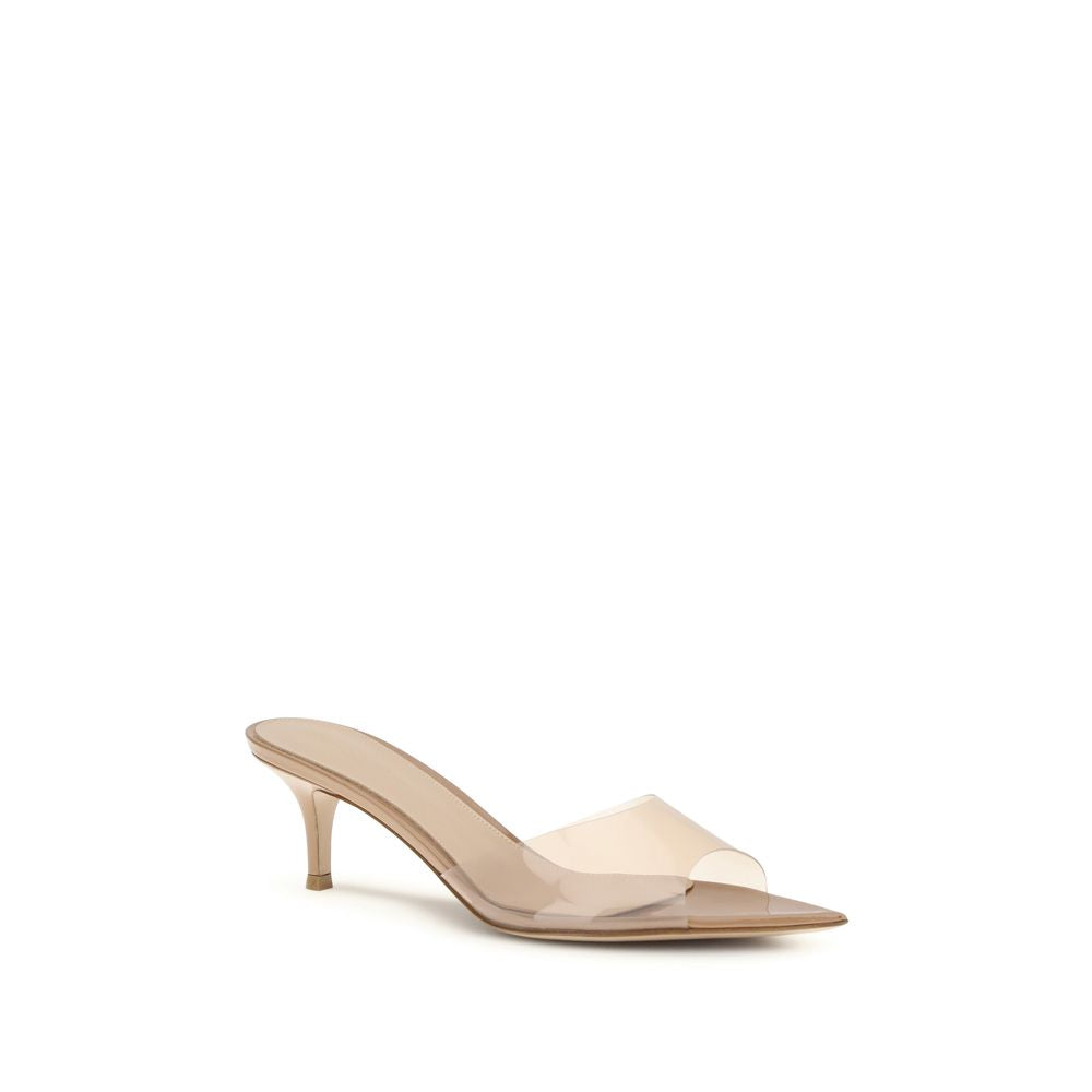 GIANVITO ROSSI sandalai