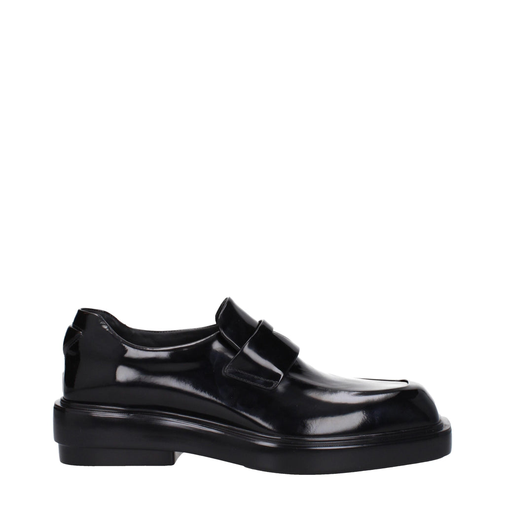 PRADA loferiai