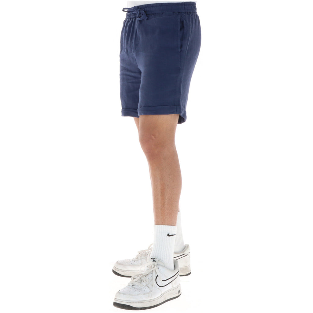 Lyle & Scott Bermudai