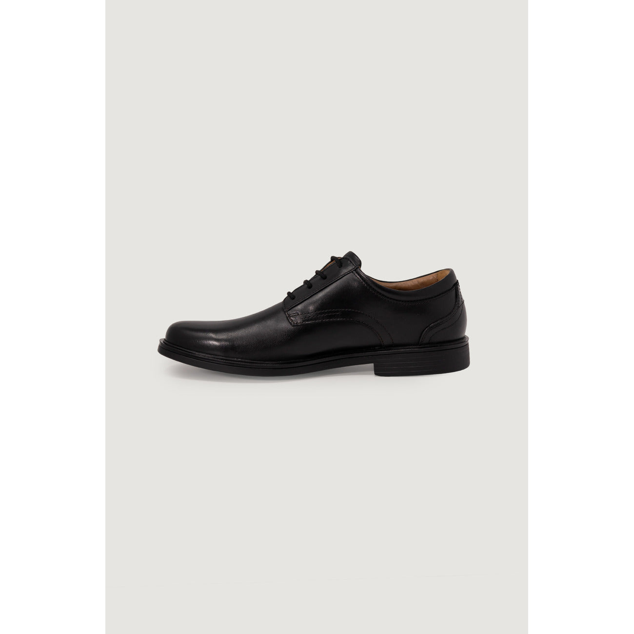 Clarks Vyriški suvarstomi batai