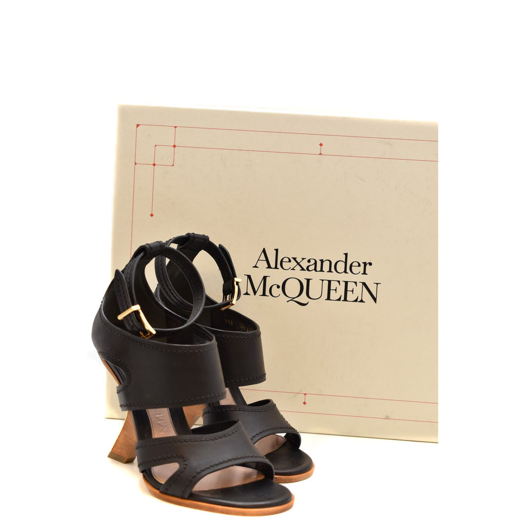 Alexander Mcqueen Moteriškos basutės