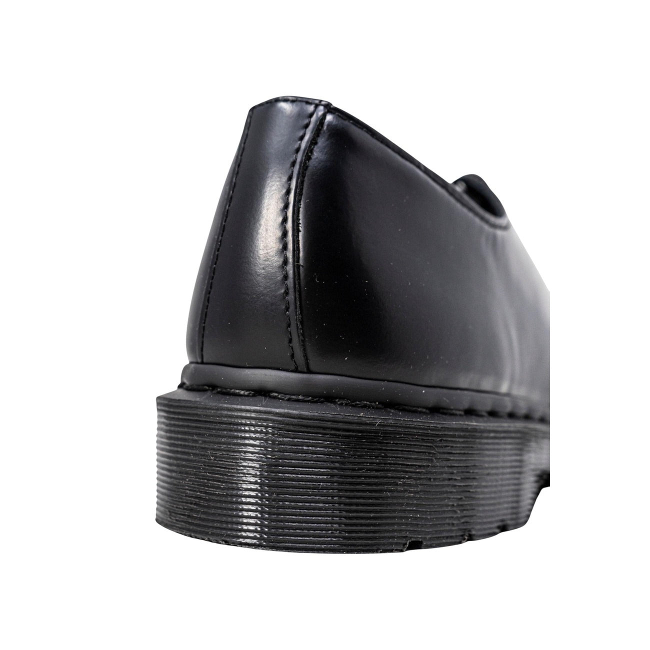 Dr. Martens Vyriški suvarstomi batai