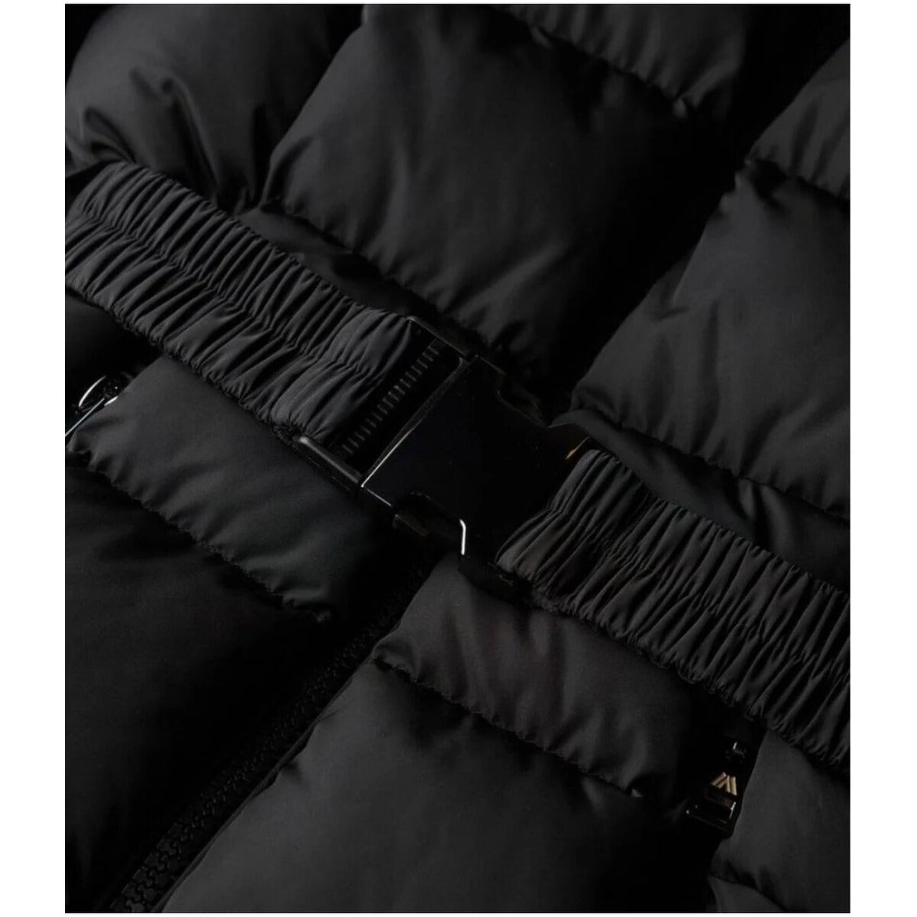 Superdry Striukė