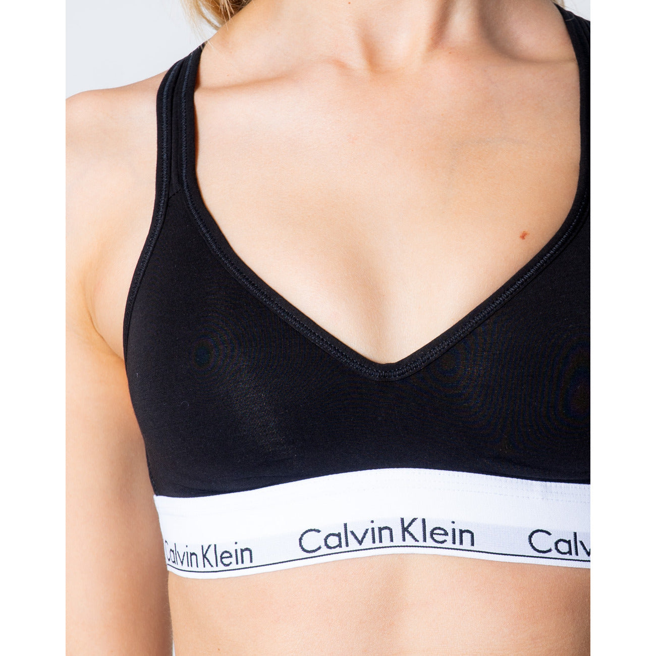 Calvin Klein Apatiniai
