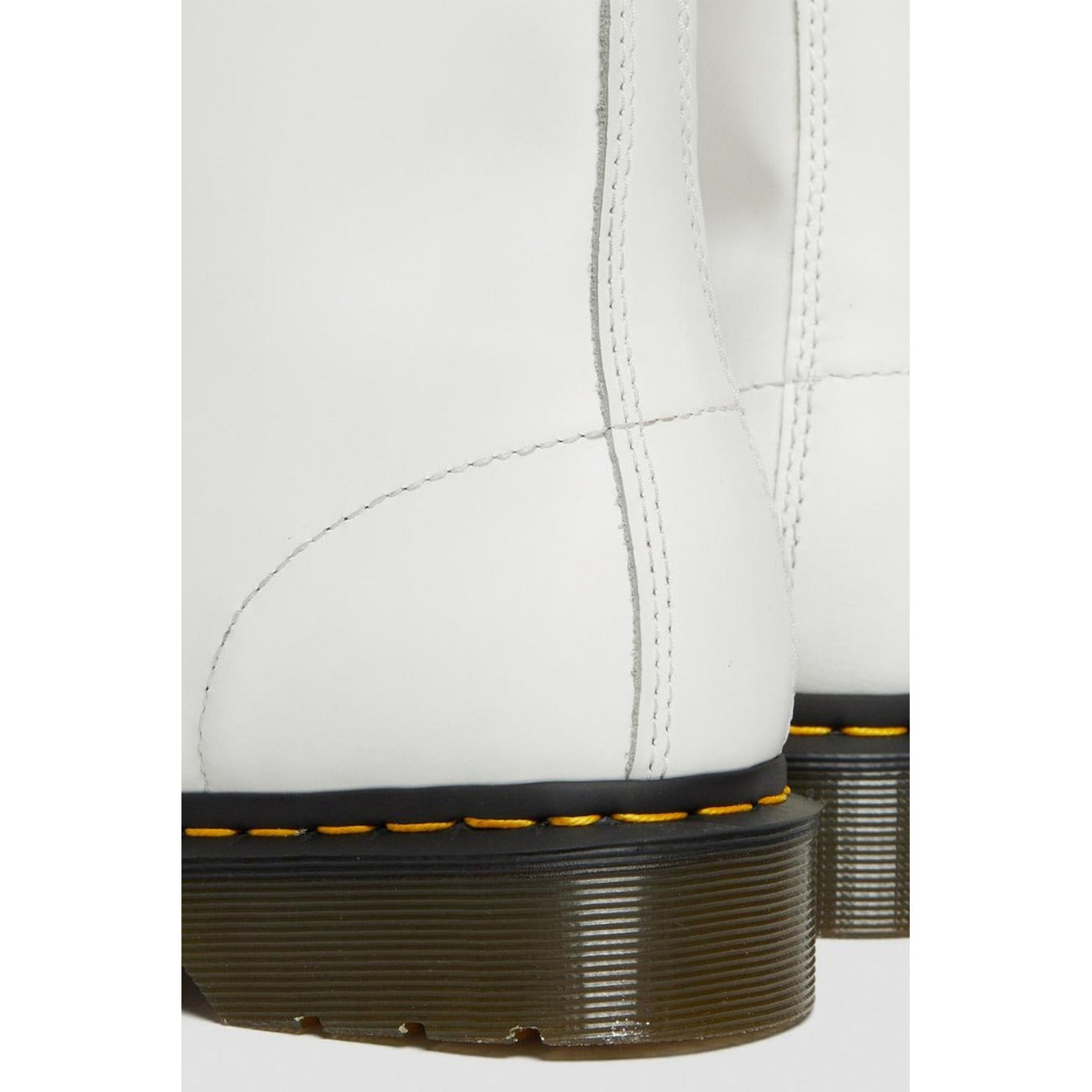 Dr. Martens Moteriški aulinukai