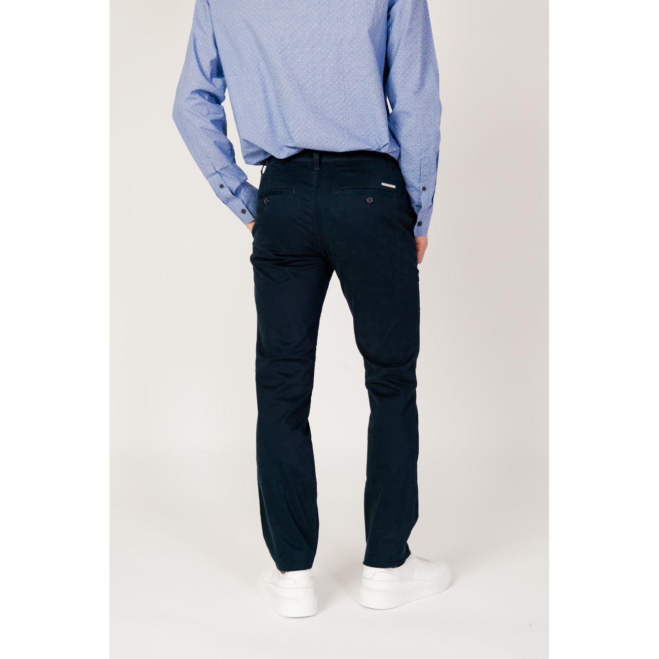 Armani Exchange Kelnės