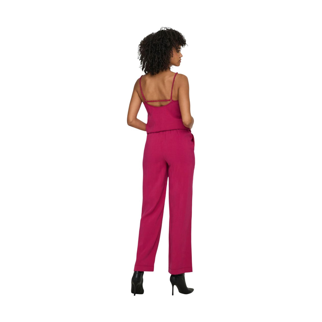 Only Kelnės